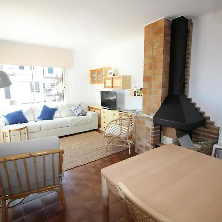 Mistral - Acogedor, Luminoso Y De Ambiente Moderno Con Terraza Vista Mar. - Es-228-143 * Llanca